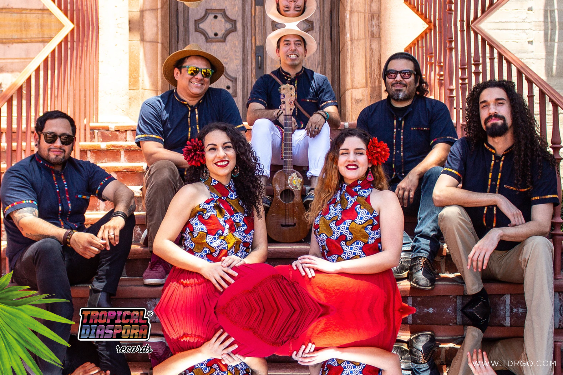 feat artist ELSANTOGOLPE 000